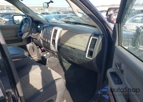 2010 Dodge Ram 1500 Slt/Sport/Trx z USA, uszkodzony, nr VIN 1D7RV1CP9AS144388